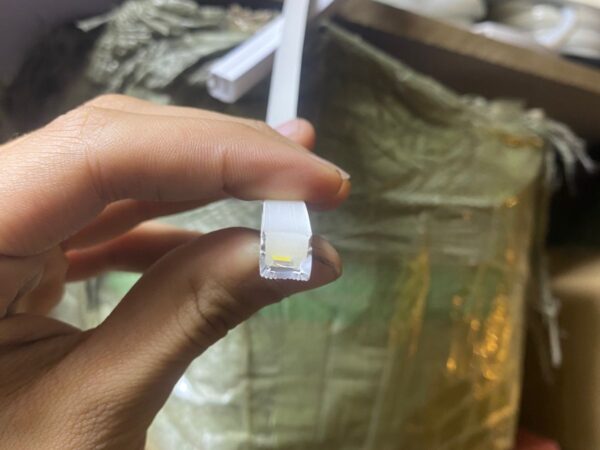 ليد بروفايل